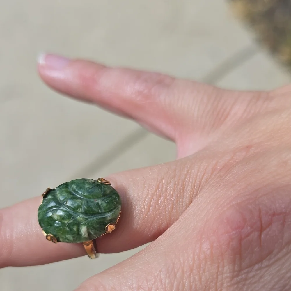 Antique & Vintage Carved Jade‎ ring, 10K Gold-filled